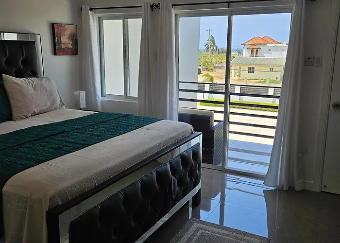 Ocean Horizon At Belaire *